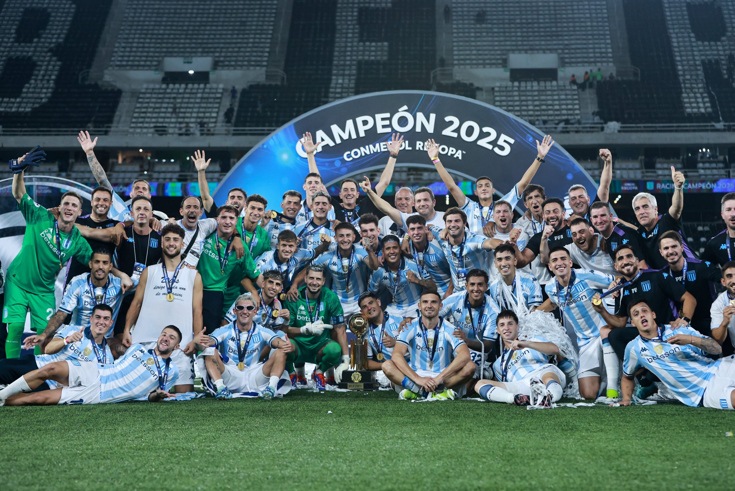 Racing desbanca o Botafogo e se torna campeão da Recopa Sul-Americana (Foto: X)