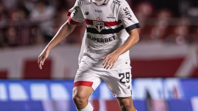 Pablo Maia, volante do São Paulo, enfrentou uma lesão no tornozelo direito, e será submetido a uma cirurgia que ocasionará seu afastamento dos campos por um período. (Foto: Instagram)